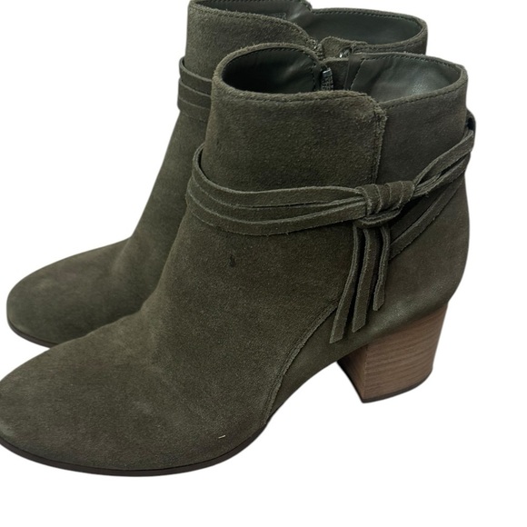 Violet & Red Dark Olive Fringe Side Zipper Ankle Block Heeled Boots- Size 8 - Picture 1 of 11